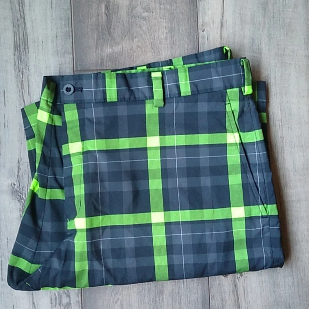Men’s Nike Golf shorts plaid size 38 - Picture 11 of 11